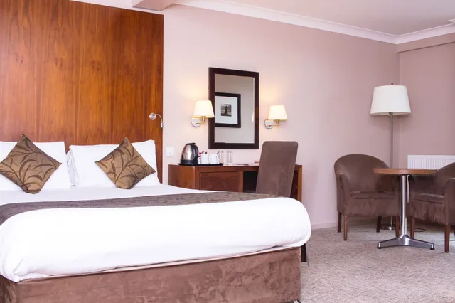 غرفة قياسية بسرير مزدوج، Humber Royal Hotel 2/6