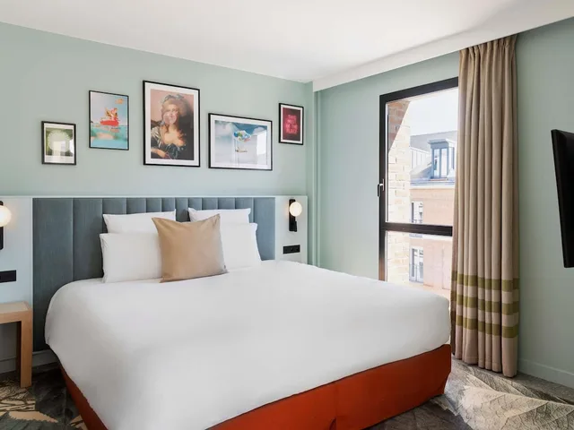 Suite, King Bed, Sofa, Terrace, MERCURE AMIENS CATHEDRALE 2/7