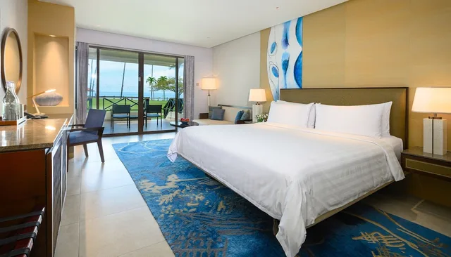Tanjung, King Bed, Sea View, Terrace، SHANGRI-LA TANJUNG ARU, KOTA KINABALU 2/5