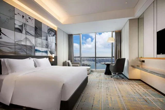 غرفة ديلوكس بسرير كينج، Wyndham Grand Suzhou Fenhu 1/1