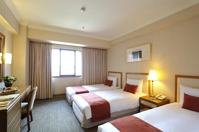 غرفة ثلاثية، Hotel Riverview Taipei 2/2
