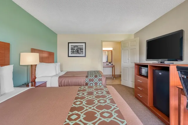 غرفة قياسية بسريرين مزدوجين لذوي الإعاقة، Surestay Hotel By Best Western Bowling Green North 3/5