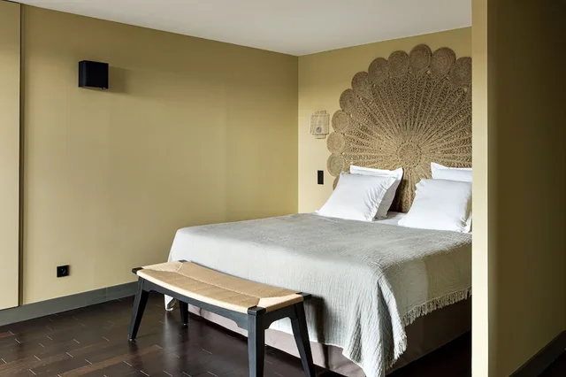 غرفة ديلوكس بسرير كوين بشرفة، New Hotel Le Quai Vieux Port 2/3