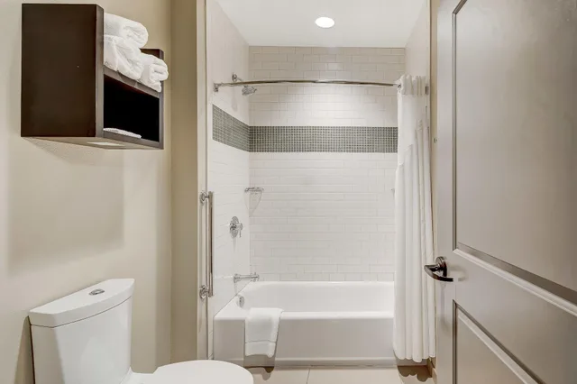 جناح بغرفة نوم واحدة بمطبخ، Staybridge Suites BALTIMORE INNER HARBOR 6/8