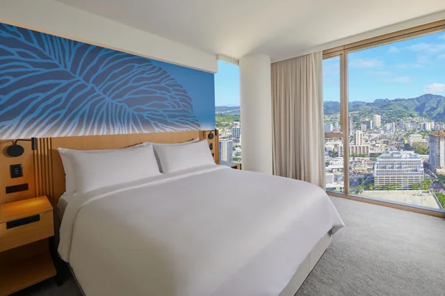 جناح بإطلالة على الجبل بغرفة نوم واحدة، Renaissance Honolulu Hotel & Spa 3/10