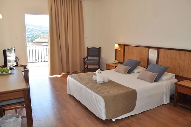 غرفة سوبيريور عائلية بسرير مزدوج وسريرين منفصلين، Cyprotel Faliraki Hotel 4/10