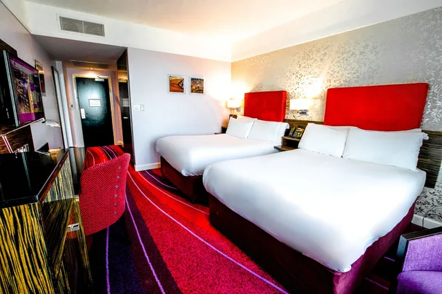 غرفة قياسية بسريرين كوين، CROWNE PLAZA BLANCHARDSTOWN 2/10