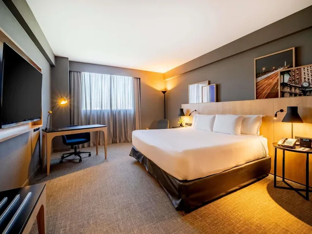 Executive, King Bed, Queen Bed, Executive Lounge Access, Pullman Sao Paulo Guarulhos Airport 1/4