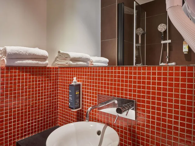 Standard, Twin Beds, Greet Hotel Boulogne Billancourt Paris (ex Hotel B Paris Boulogne) 3/3