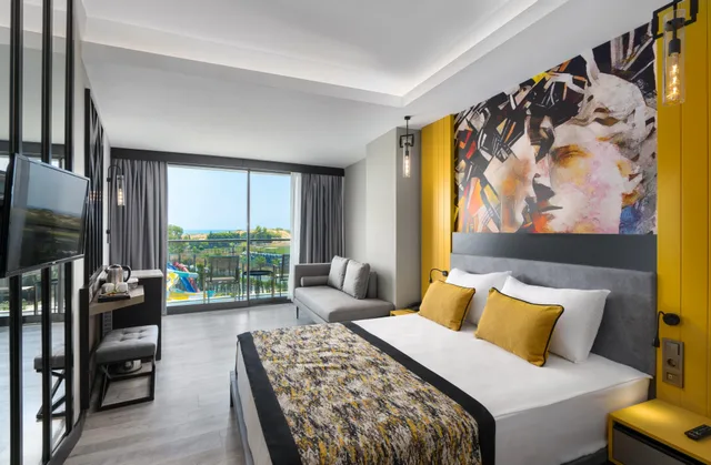 غرفة عائلية بغرفتي نوم، Arnor Deluxe Hotel And Spa 2/2