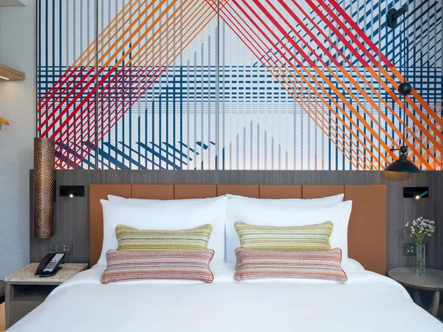 غرفة ديلوكس بسرير كينج، Mercure Bangkok Surawong 4/7