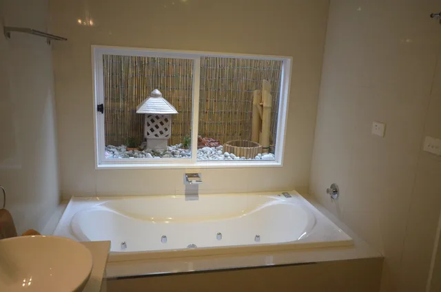 فيلا رومانسية بسرير كينج بغرفة نوم واحدة بحوض جاكوزي، Cumberland Resort And Spa 1/4