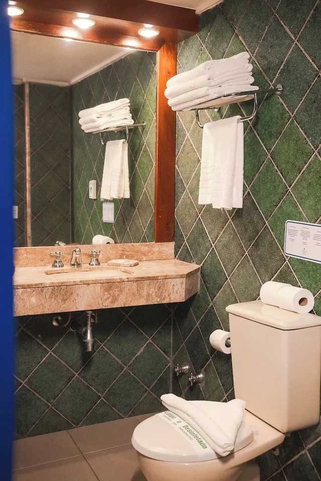 غرفة عائلية بسريرين منفصلين بإطلالة على البحر، Colonna Park Hotel 8/9