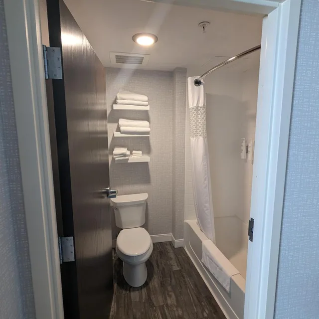 جناح استوديو بسريرين كوين، Hampton Inn Suites Cazenovia Ny 8/9