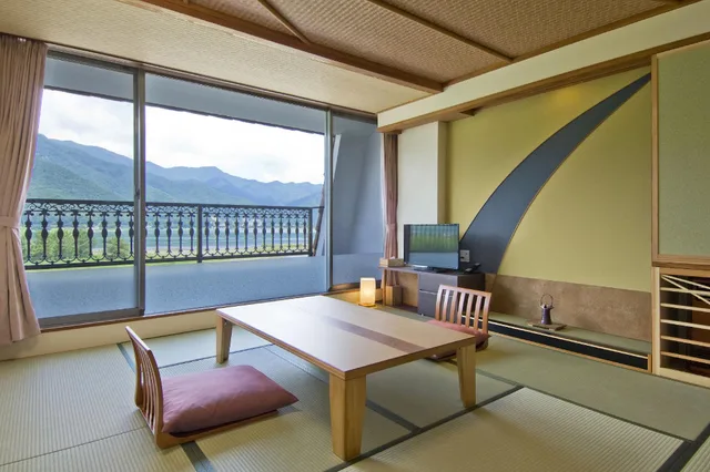 غرفة تقليدية بإطلالة على البحيرة، Lakeland Hotel Mizunosato 2/2