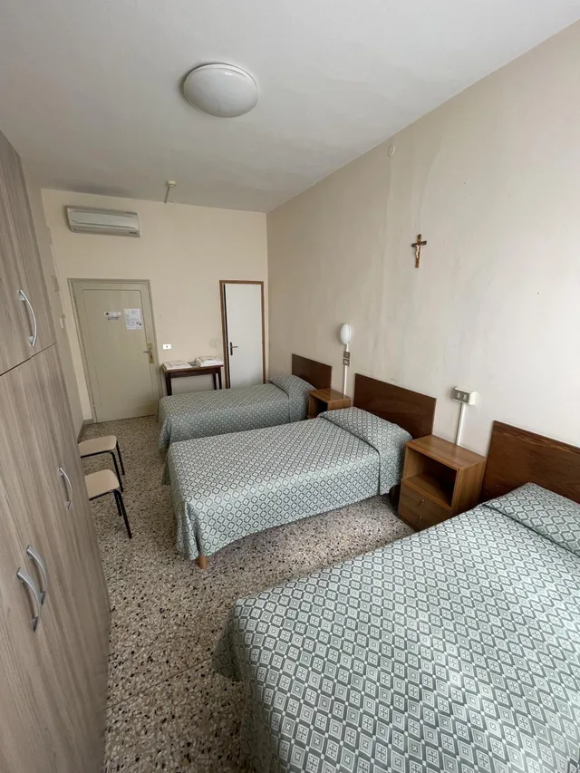 غرفة قياسية ثلاثية بثلاثة أسرّة بإطلالة على القناة، Casa Caburlotto 3/8