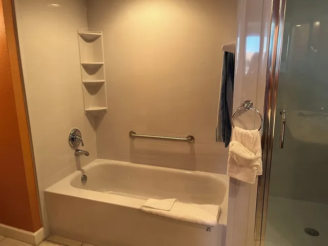 2 Bedrooms, Deluxe, Suite, 2 King Beds, Sofa, Palm Beach Shores Resort And Vacation Villas 3/4