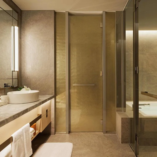 1 Bedroom, Fairmont Gold, Suite, King Bed, Lounge Access، Fairmont Tokyo 2/3