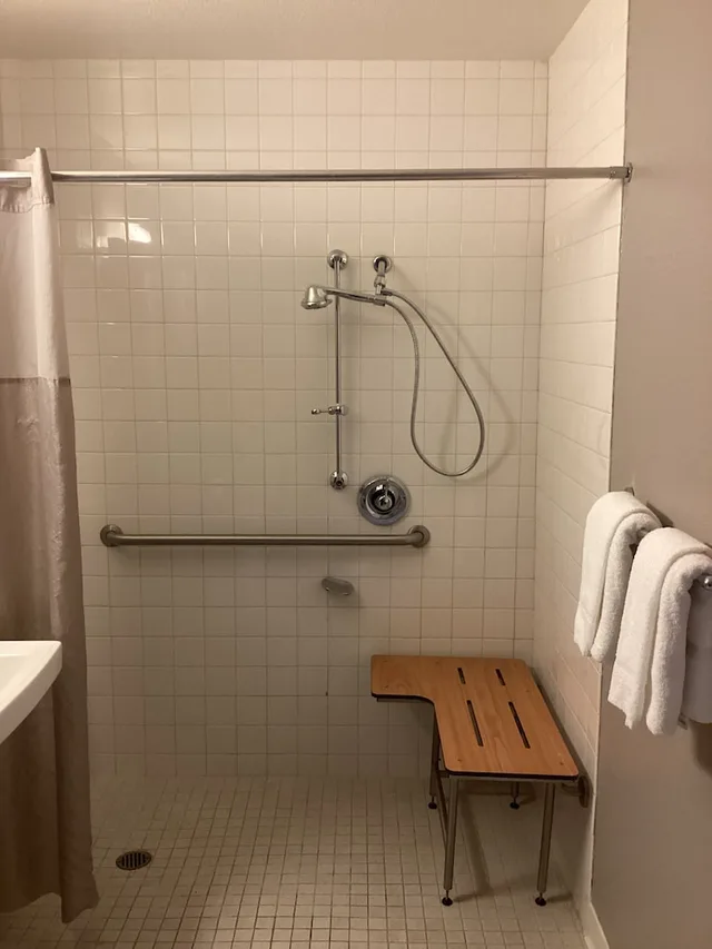 غرفة قياسية بسرير مزدوج لذوي الإعاقة، Motel6 Everett, WA - North 10/10