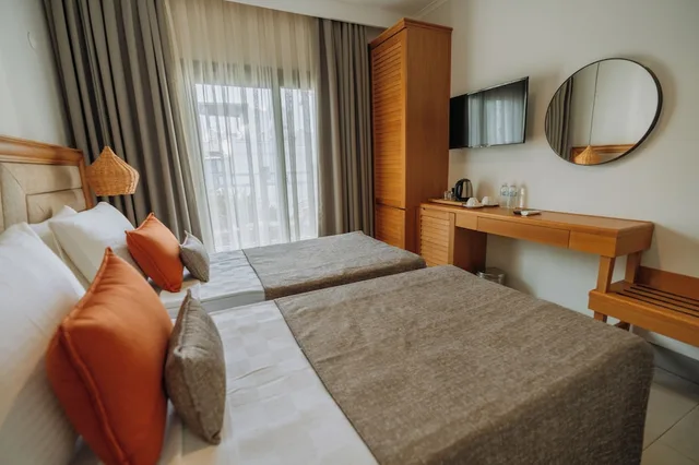 غرفة كومفورت سوبيريور بسرير مزدوج، Yalipark Beach Hotel 4/10