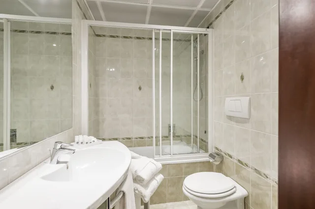 غرفة سوبيريور بسرير مزدوج، Hotel Montecarlo 7/8