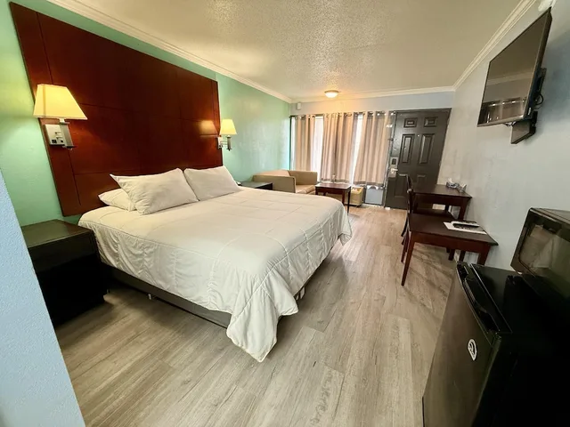 غرفة بسرير كينج للمدخنين، Americas Best Value Inn Blytheville 10/10