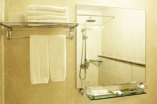 Standard, Twin Beds, The Hotel Yeong Jong 5/5