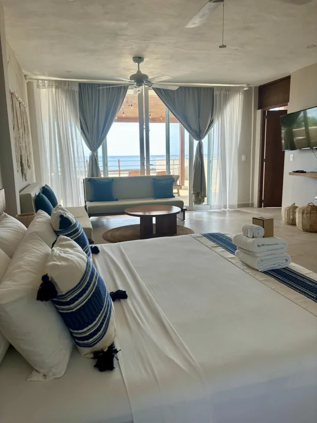 Presidential, Suite, Noah Beach Hotel and Suites 7/8
