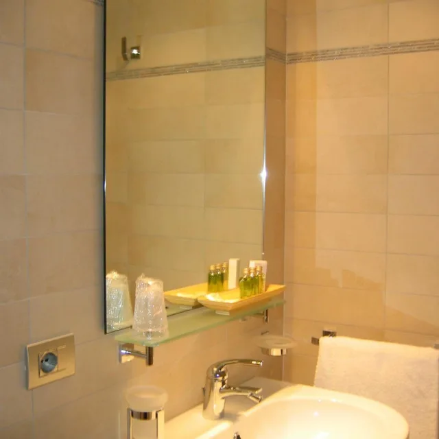 غرفة بسرير مزدوج، La Perla Hotel 9/9