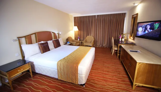 غرفة سوبيريور بسرير كينج، Radisson Blu Hotel, Galadari Colombo 1/3
