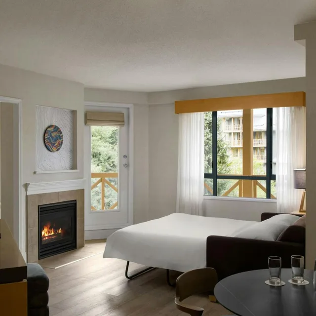 جناح بسرير كينج بغرفة نوم واحدة بمطبخ، Delta Whistler Village Suites 4/10