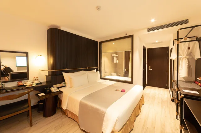 غرفة ديلوكس بسرير كوين بإطلالة جزئية على البحر، Majestic Premium Hotel 1/6