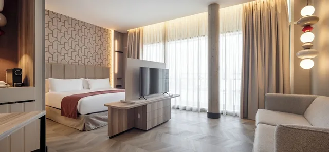 غرفة سوبيريور بسرير مزدوج بشرفة، Hotel Ilunion Atrium 6/10