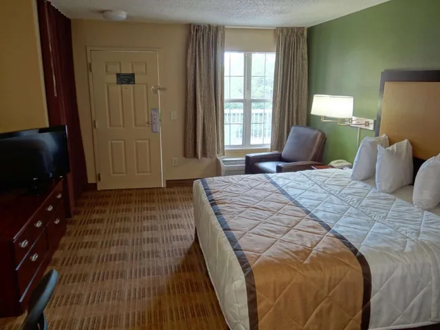 استوديو بسرير كينج لذوي الإعاقة، Studio 6 Suites Fresno North CA 4/10