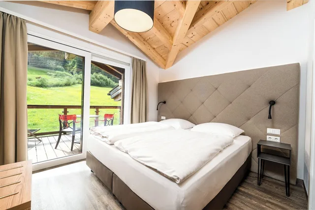 3 Bedrooms, Penthouse, 3 King Beds, Sofa, Sauna، Avenida Panorama Suites Kaprun 4/10