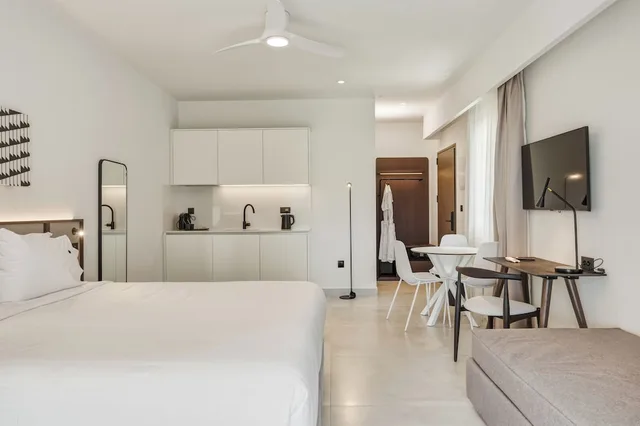 Junior Suite, Studio, Twin Beds، Scala Boutique Hotel & Suites 3/8