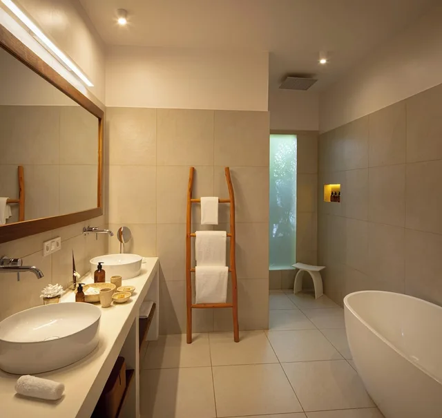 Garden Villa, King Bed, Sofa, Hot Tub، Zanzibar White Sand Luxury Villas Spa 8/9