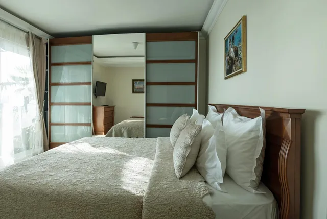 جناح رئاسي، Hotel Azimut 9/10