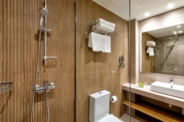 Family, 1 Double and 1 Single Bed, Two Story، White Olive Premium Laganas 3/3