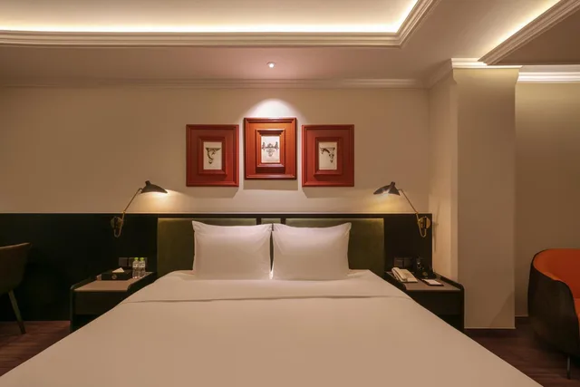 Deluxe, Double Bed, No Window, Bathtub، Champton Hanoi Hotel 8/10