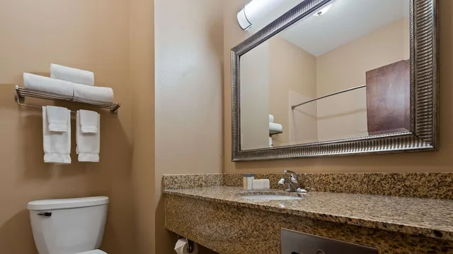 غرفة قياسية بسريرين كوين لذوي الإعاقة، Best Western Plus Louisa 10/10