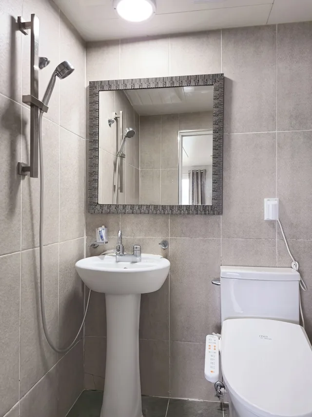 2 Bedrooms, Family Suite, 1 Double and 3 Single Beds، Interlaken Pension In Gapyeong 6/6