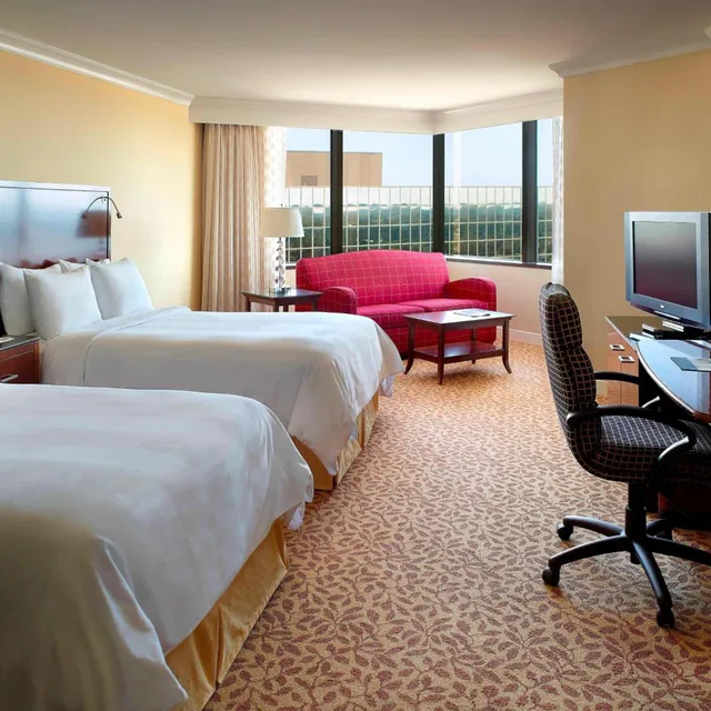 غرفة كبيرة بسرير مزدوج، New Orleans Marriott Metairie At Lakeway 2/4