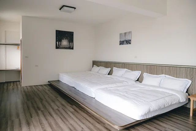 غرفة إليت بسريرين مزدوجين بحوض استحمام، Destination Inn 1/3