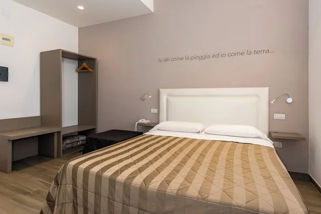 غرفة كومفورت بسرير كوين، Hotel Bruman Salerno 6/10
