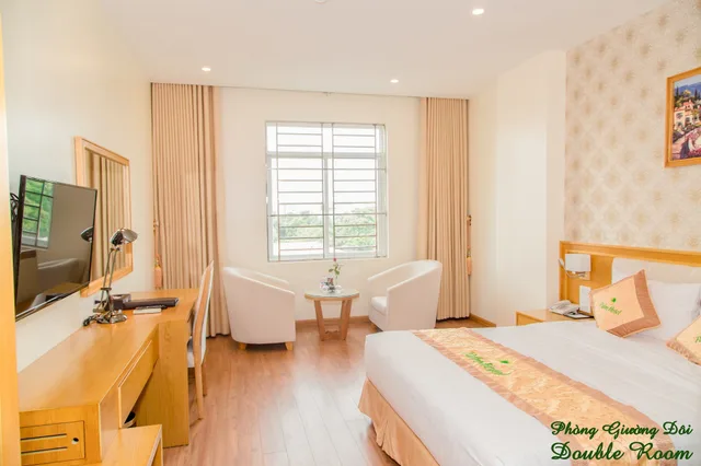 غرفة ديلوكس بسرير كوين بإطلالة على المدينة، Palm Hotel Thanh Hoa 2/2