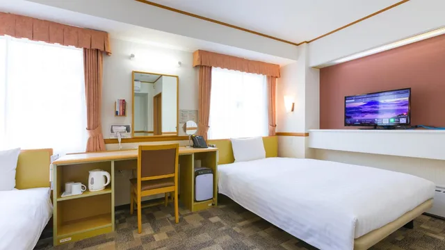 غرفة بسريرين منفصلين لذوي الإعاقة، Toyoko Inn Atami Ekimae 2/8