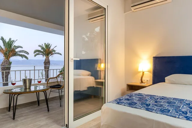 غرفة ديلوكس بسرير مزدوج أو سريرين منفصلين بإطلالة على البحر، Sirocco Hotel 3/10