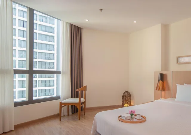 جناح بسرير كينج بإطلالة على البحر، Starcity Bayfront Nha Trang Hotel 1/5