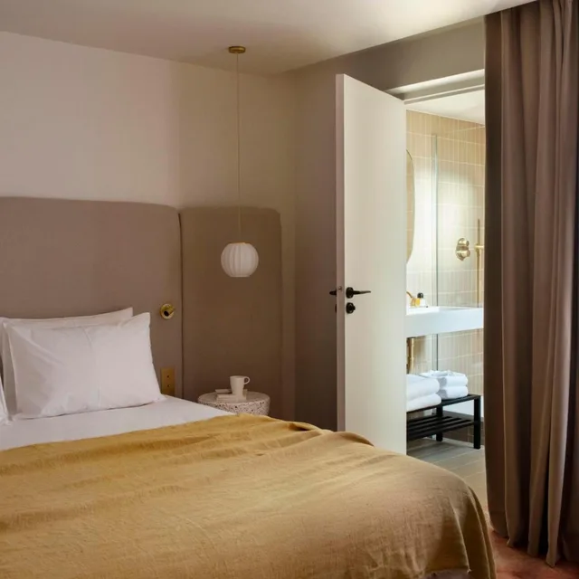 غرفة سوبيريور بسرير مزدوج بشرفة، Hotel Nuage Paris 8 2/4
